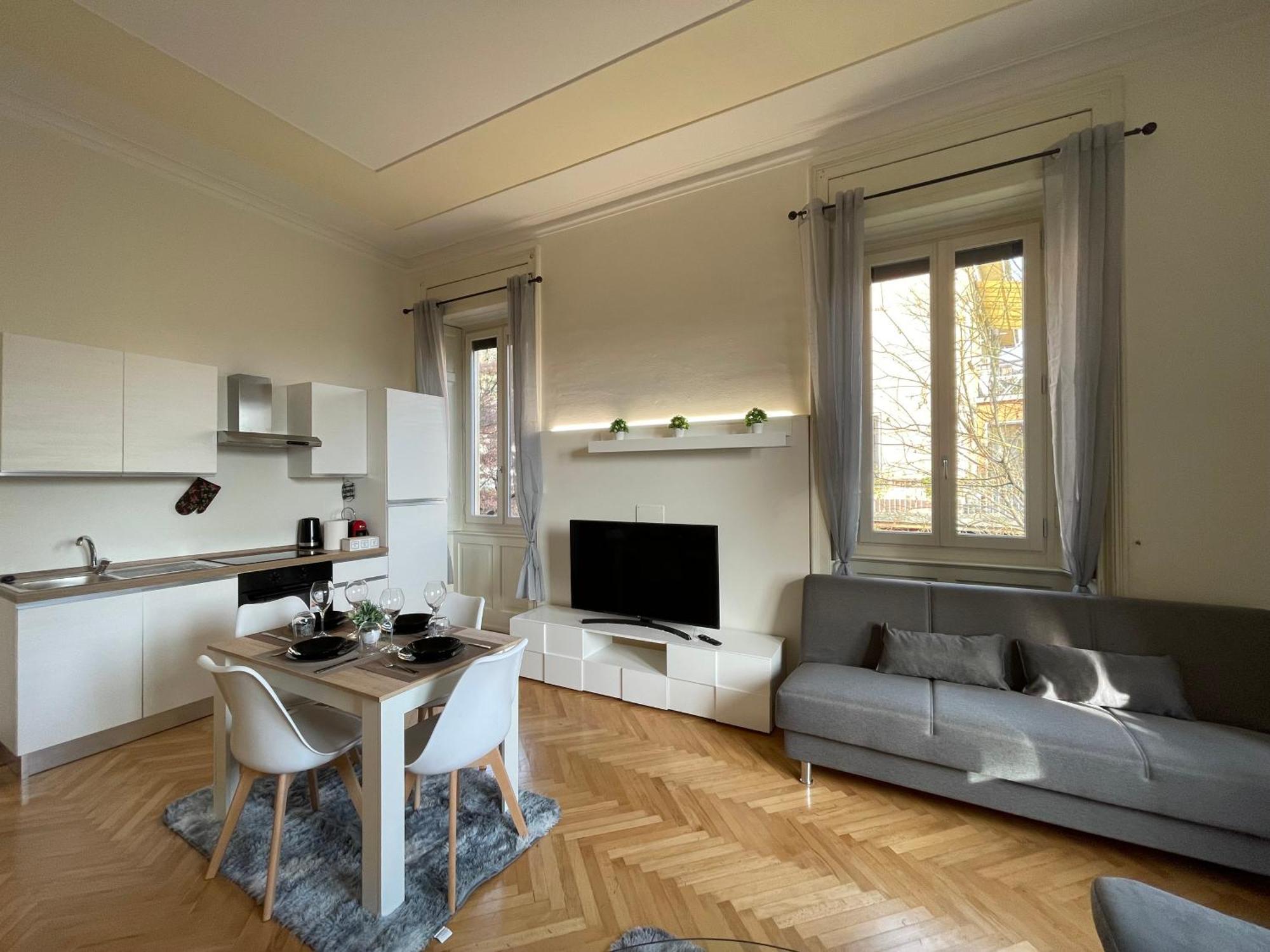 Bg Central Royal Suite Con Parcheggio - Vista Citta Alta Бергамо Экстерьер фото