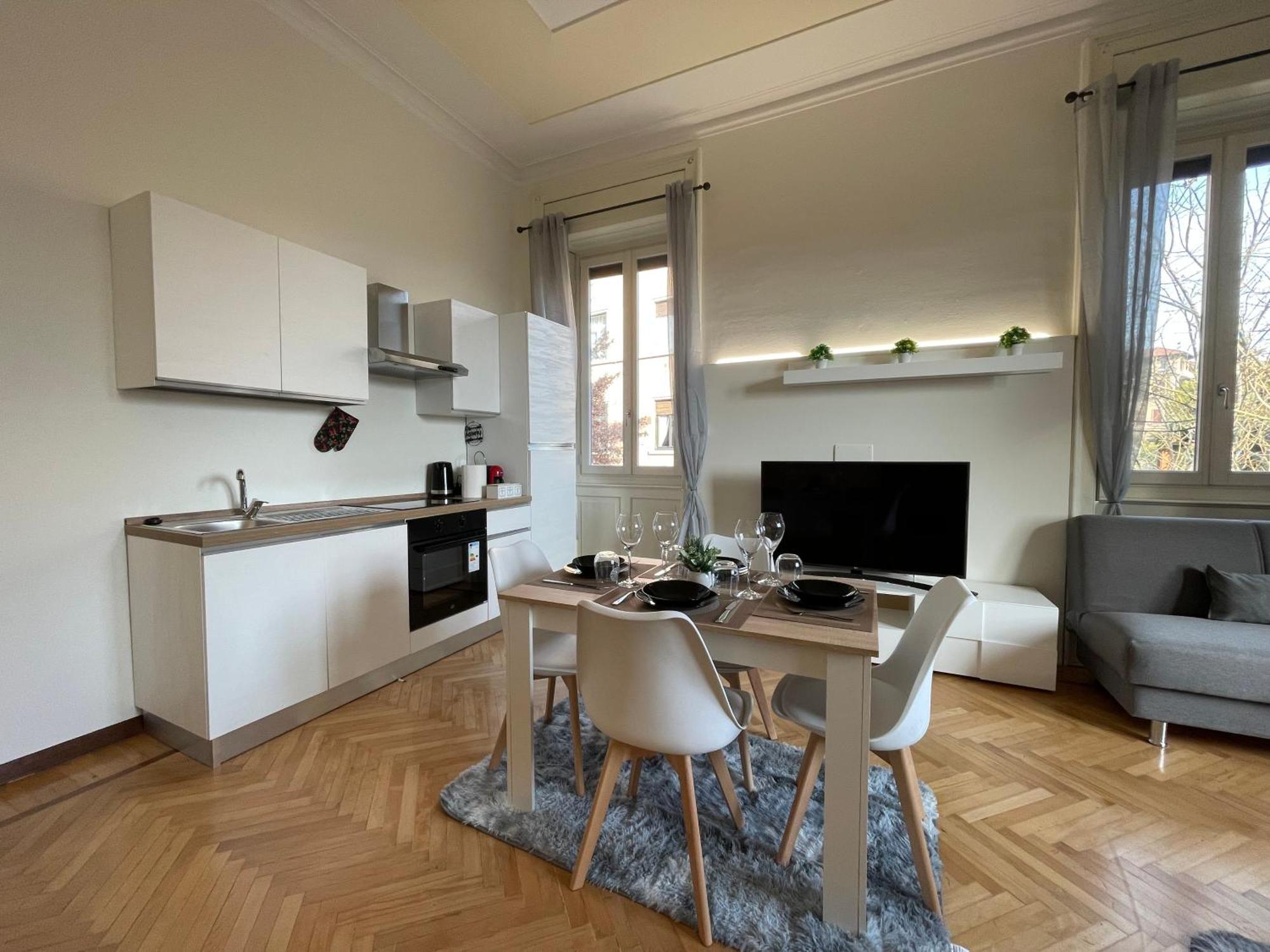 Bg Central Royal Suite Con Parcheggio - Vista Citta Alta Бергамо Экстерьер фото
