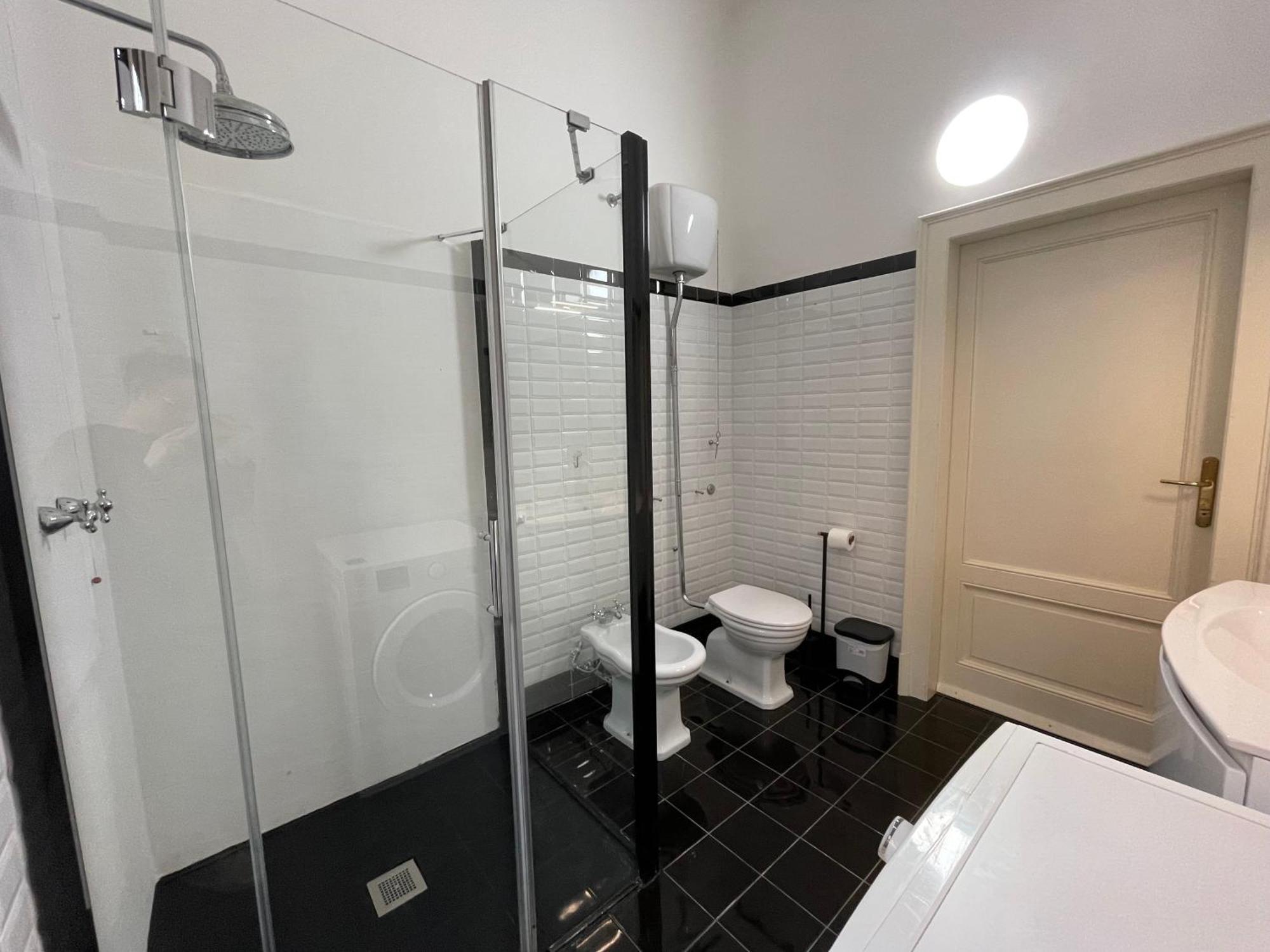 Bg Central Royal Suite Con Parcheggio - Vista Citta Alta Бергамо Экстерьер фото